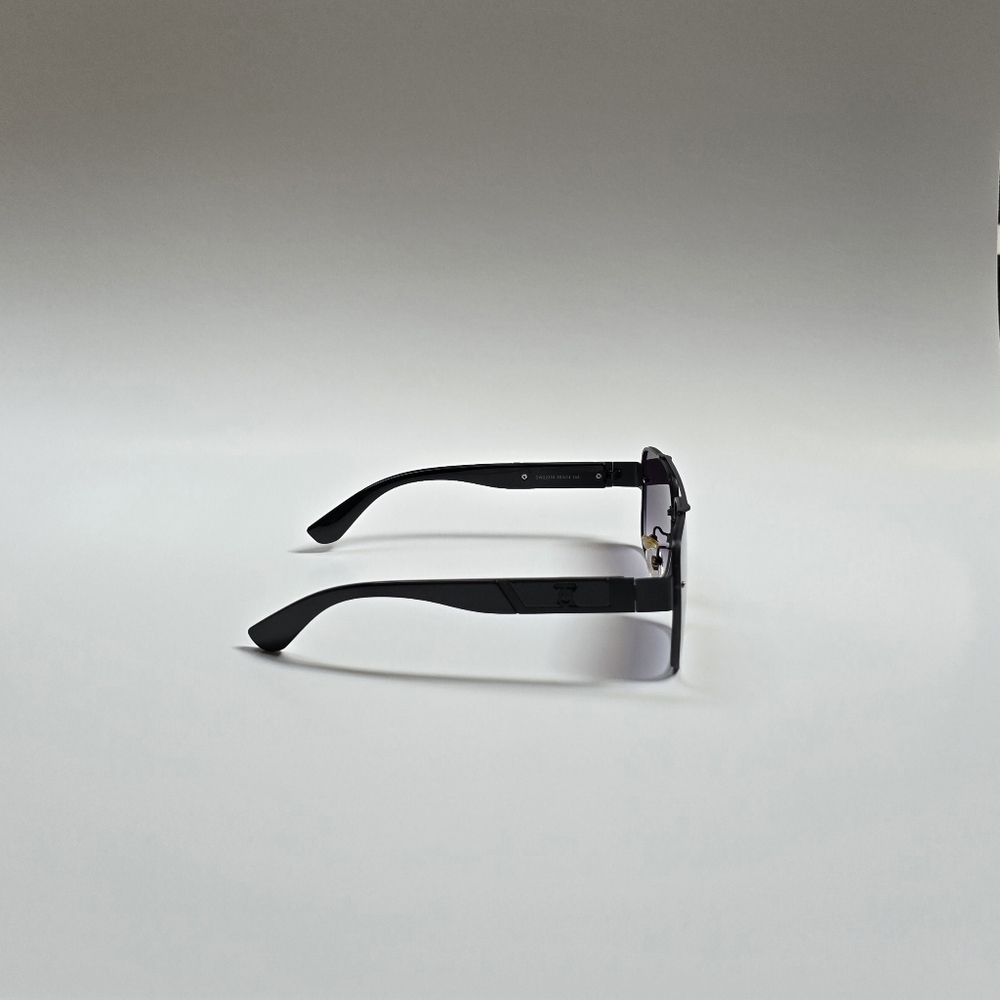 New BURBERRY Sunglasses - Picture 5 of 5